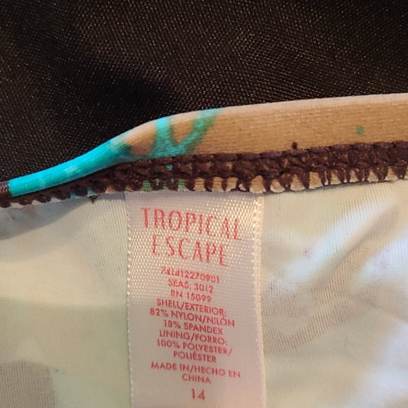 swim top - Picture 2 of 2